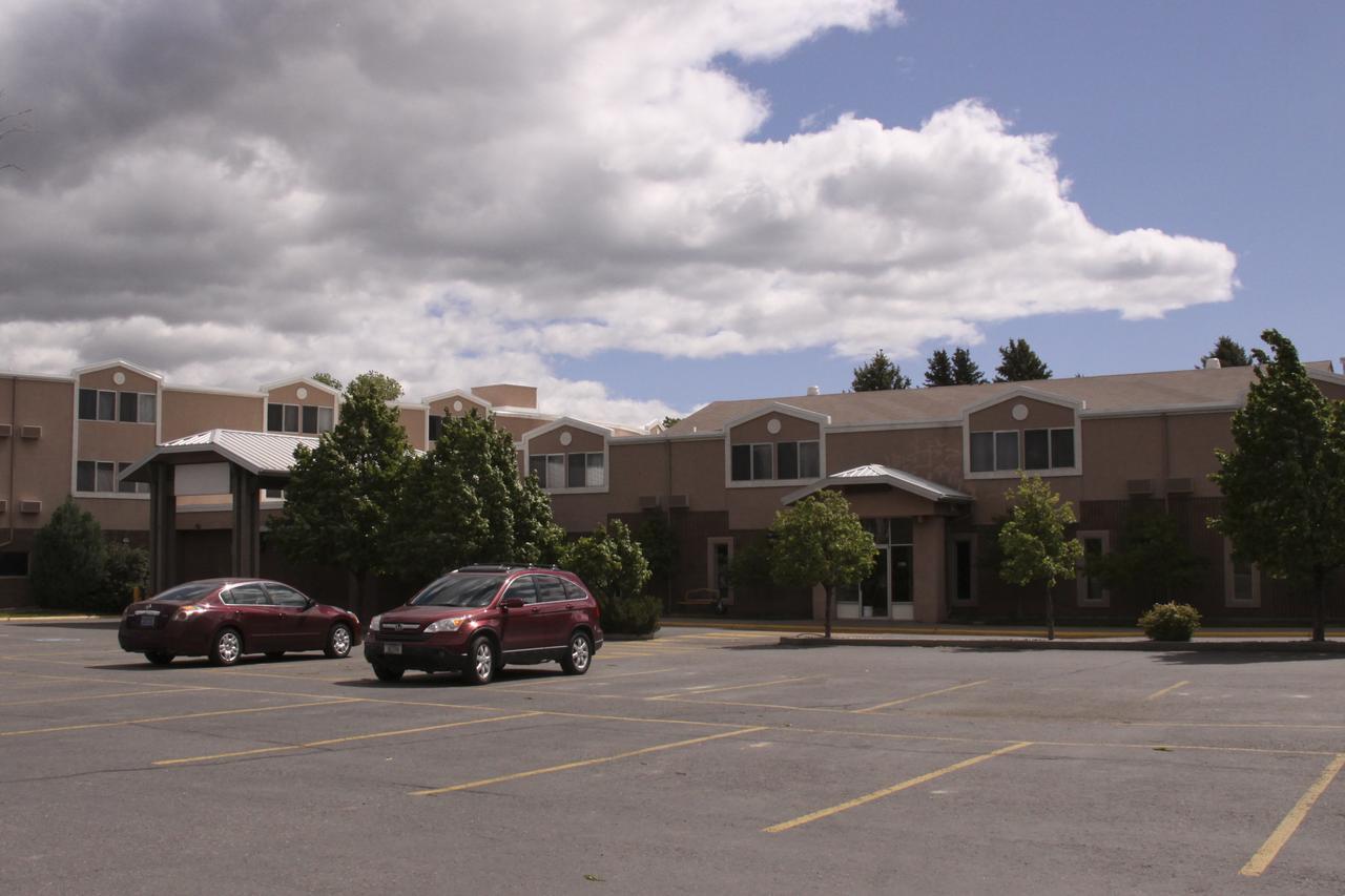 Yellowstone Pioneer Lodge ลิฟวิงสตัน ภายนอก รูปภาพ