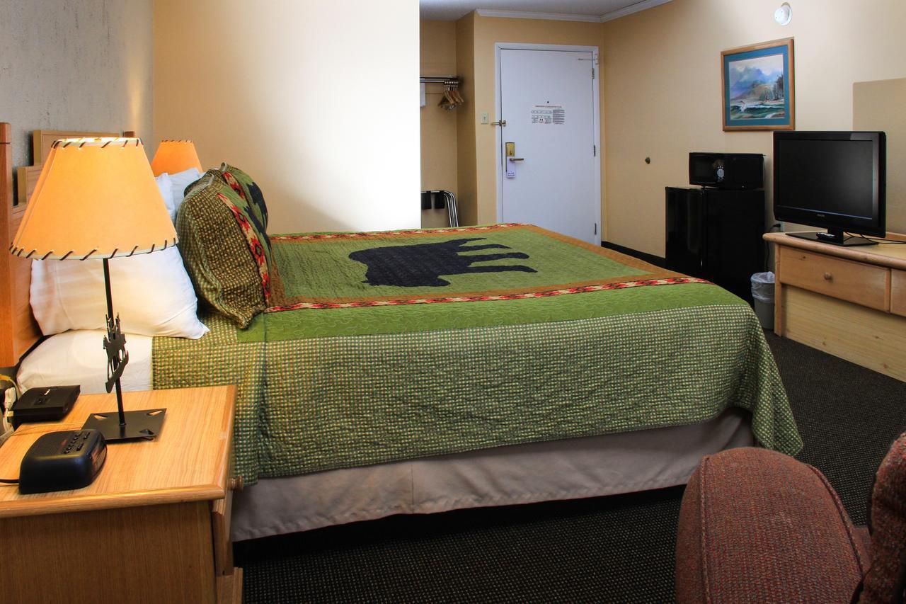 Yellowstone Pioneer Lodge ลิฟวิงสตัน ภายนอก รูปภาพ